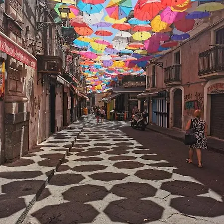 Regina Bianca, Tutto Cio Che Desideri! * Catania